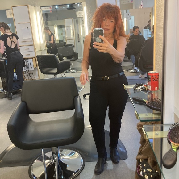 Meet your Posher, Rosemary - Picture 4 of 8